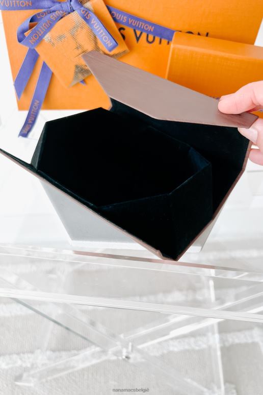 donker hout magnetische zonnebrilhouder van imitatiehout NanaMacs HPTT4447