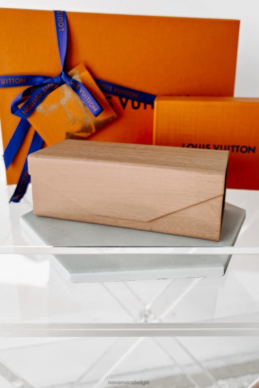 licht hout magnetische zonnebrilhouder van imitatiehout NanaMacs HPTT4445