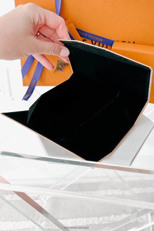 licht hout magnetische zonnebrilhouder van imitatiehout NanaMacs HPTT4445