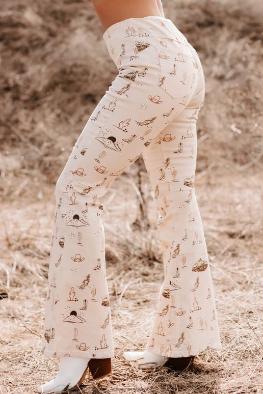 beige cowgirl moed western print twill flare broek NanaMacs HPTT3054