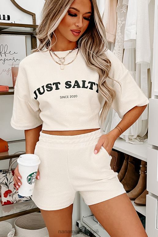 ivoor laat mij maar loungen met een loungeshort met hoge taille en koord NanaMacs HPTT2954