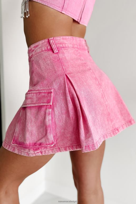 roze op een korte denim cargo-minirok NanaMacs HPTT3166