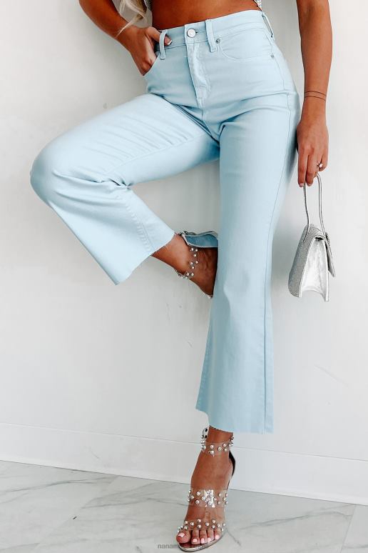 lichtblauw dat is mijn keuze hoogbouw cropped kick flare sneak peek jeans NanaMacs HPTT3385