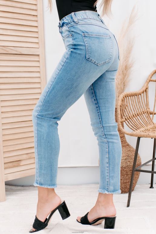 medium middle of the road non-distressed mom jeans met hoge taille NanaMacs HPTT3435