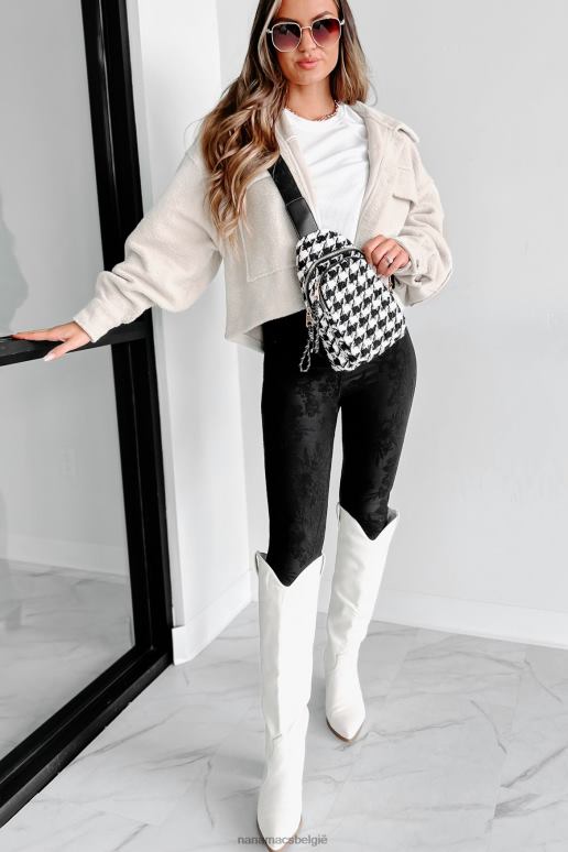 zwart vrouwelijke power dubbellaagse legging met bloementextuur NanaMacs HPTT3360