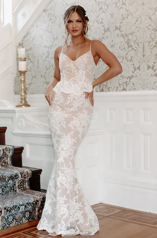 gebroken wit betoverde liefde geborduurde kanten zeemeerminjurk NanaMacs HPTT2397