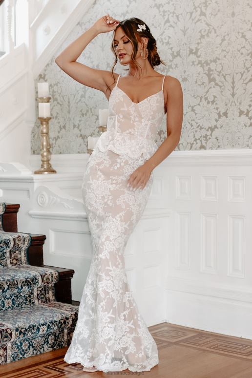 gebroken wit betoverde liefde geborduurde kanten zeemeerminjurk NanaMacs HPTT2397