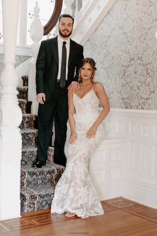 gebroken wit betoverde liefde geborduurde kanten zeemeerminjurk NanaMacs HPTT2397