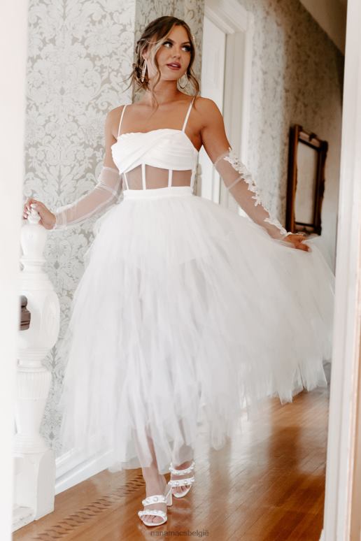 wit levend in een fantasiejurk van tule met ruches NanaMacs HPTT2292