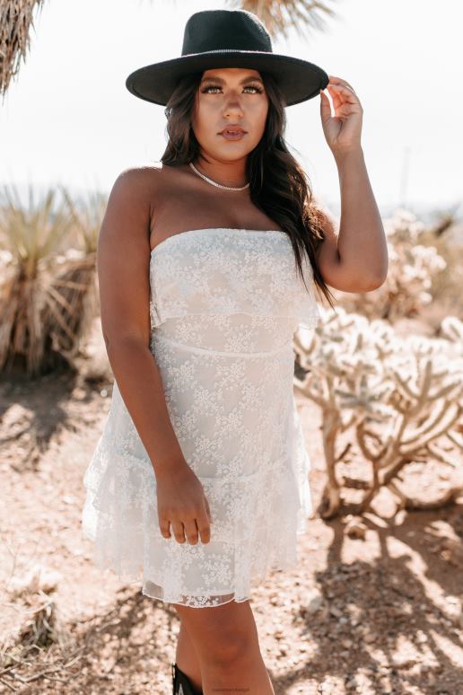 wit op zoek naar liefde strapless kanten jurk NanaMacs HPTT2238