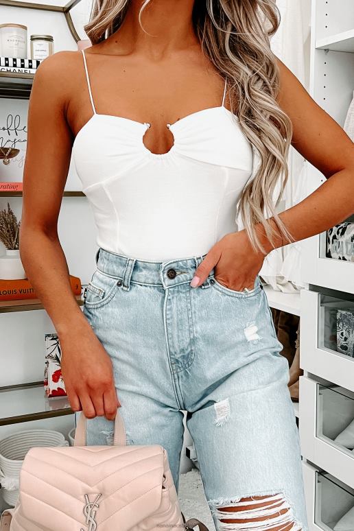 wit bodysuit met metalen ringen voor kleine veranderingen NanaMacs HPTT344