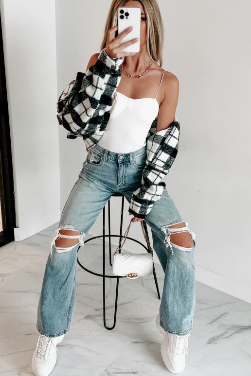 wit geprepareerde geribbelde gewatteerde bodysuit voor feesten NanaMacs HPTT333