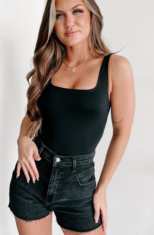 zwart als het geen kapotte romper met vierkante hals is NanaMacs HPTT309