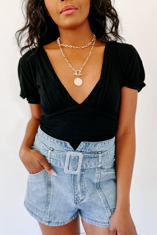 zwart gedurfde bodysuit met pofmouwen en gestrikte achterkant NanaMacs HPTT346