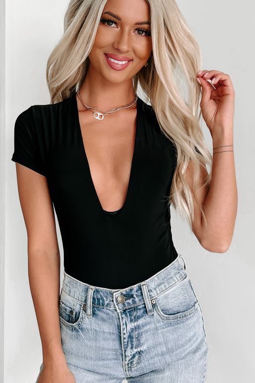 zwart jerika diepe v-hals bodysuit NanaMacs HPTT29