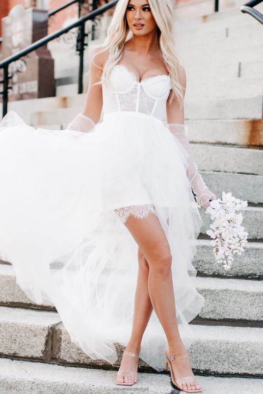 wit maxi-jurk met engelachtig gevoel en korset NanaMacs HPTT2359