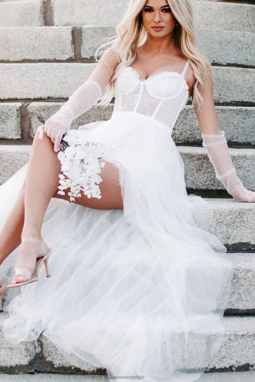 wit maxi-jurk met engelachtig gevoel en korset NanaMacs HPTT2359