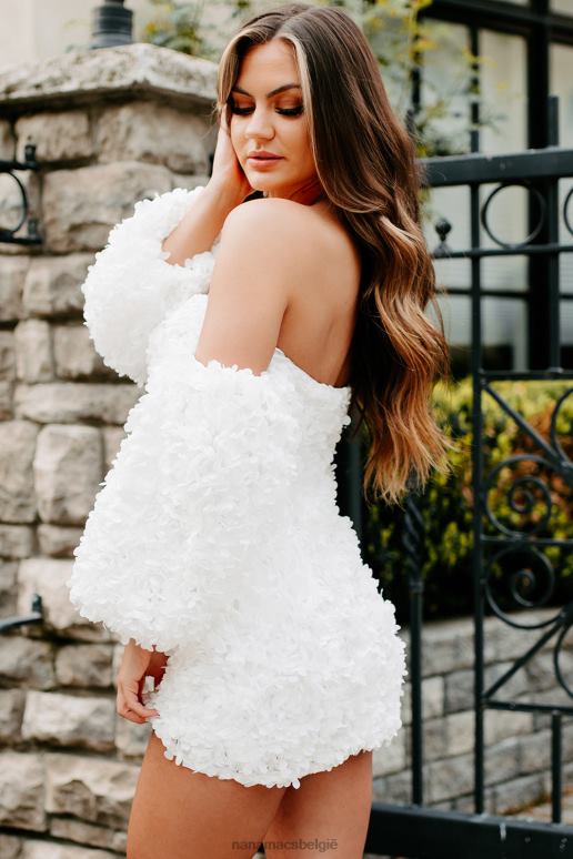 gebroken wit verrassing bloeit off-shoulder mini-jurk met 3D-bloemen NanaMacs HPTT1860