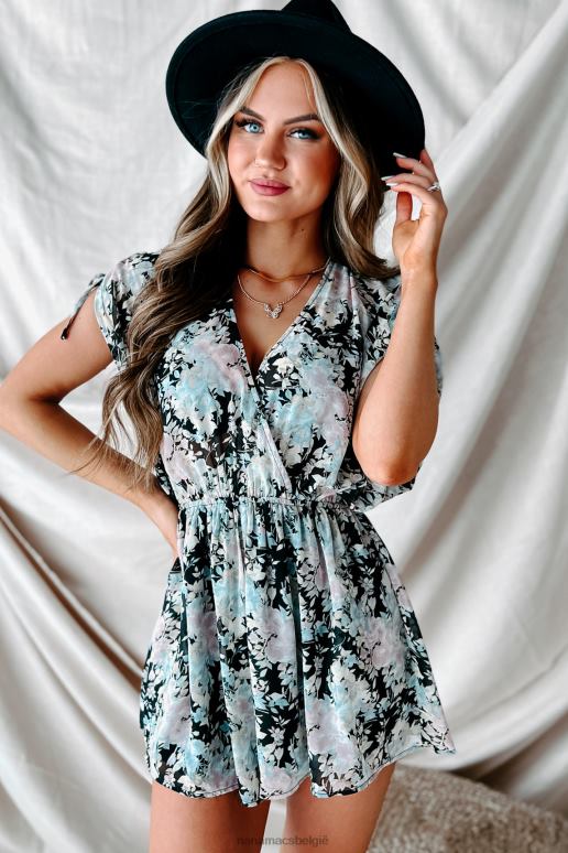 zwarte bloemen tijd om te bloeien romper met gebloemde overslag op de schouders en ruches NanaMacs HPTT2696