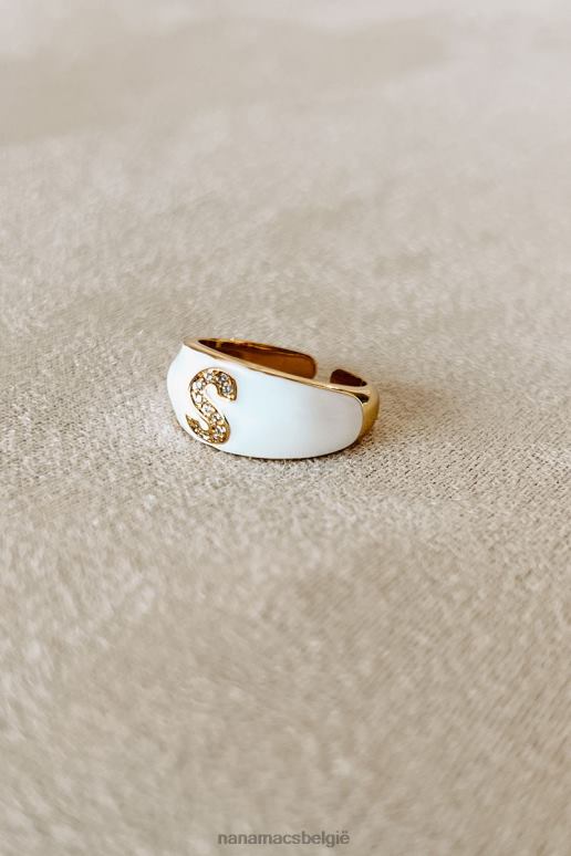 wit goud wijzende vingers eerste ring NanaMacs HPTT4439
