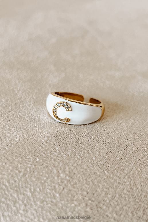 wit goud wijzende vingers eerste ring NanaMacs HPTT4439