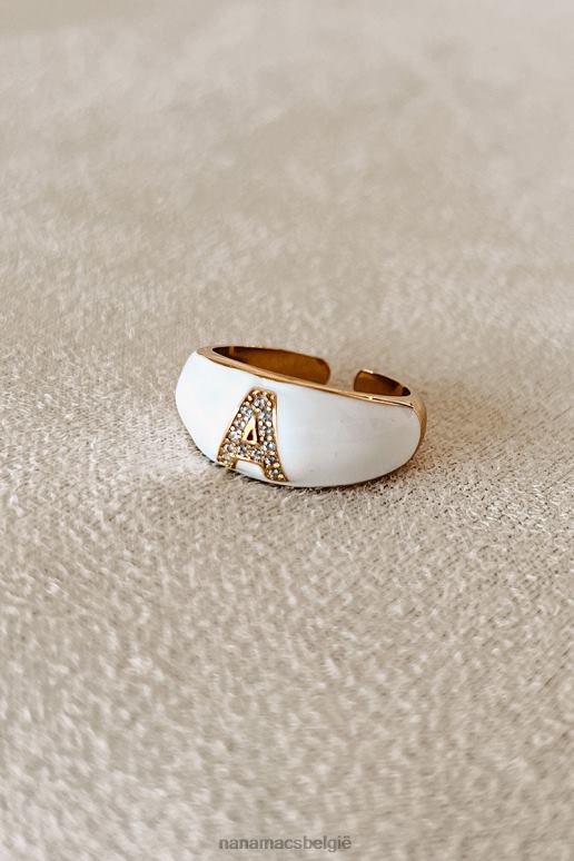 wit goud wijzende vingers eerste ring NanaMacs HPTT4439