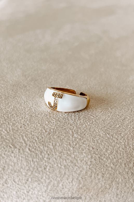 wit goud wijzende vingers eerste ring NanaMacs HPTT4439