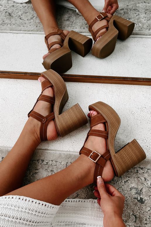 cognac tekenen van zomerse platformsandalen NanaMacs HPTT3930