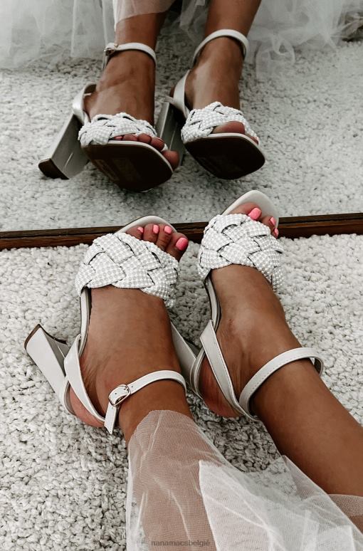 ivoor richt hogere sandalen met hak en kralenriem NanaMacs HPTT3939