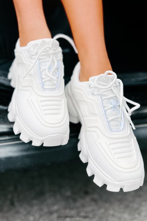 wit op jacht naar dikke sneakers voor het weekend NanaMacs HPTT4045