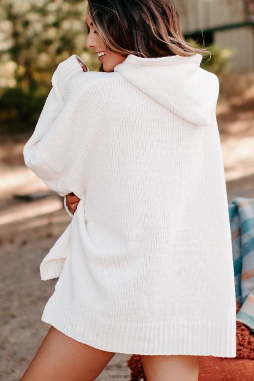 ivoor op zoek naar comfortabele chenille gebreide hoodie NanaMacs HPTT1739