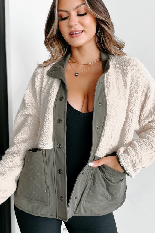 olijf/crème kwestie van tijd sherpa gewatteerde pocket shacket NanaMacs HPTT3649