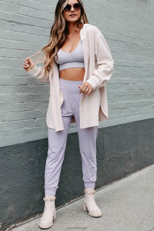 room bel het in een hut met een kap NanaMacs HPTT3692