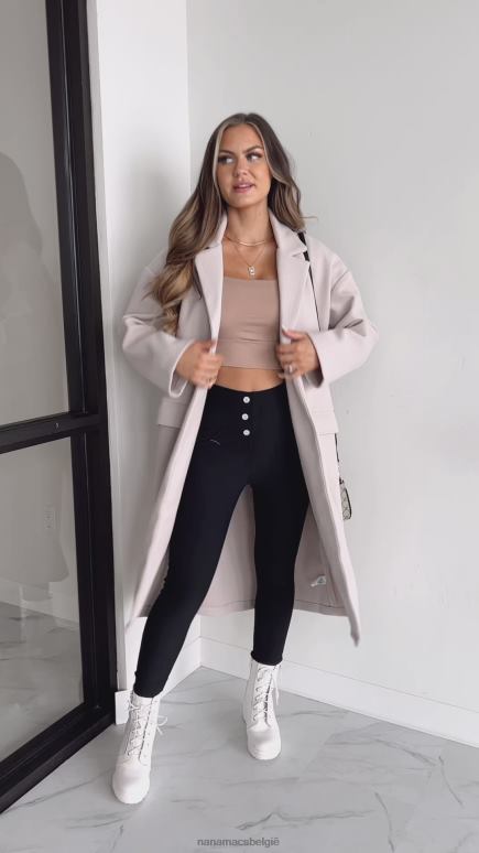 ecru op zoek naar een teken open jas NanaMacs HPTT3784