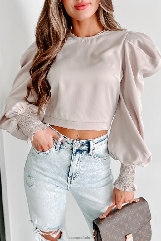 beige zoals het lot het wil, crop top met pofmouwen NanaMacs HPTT1271