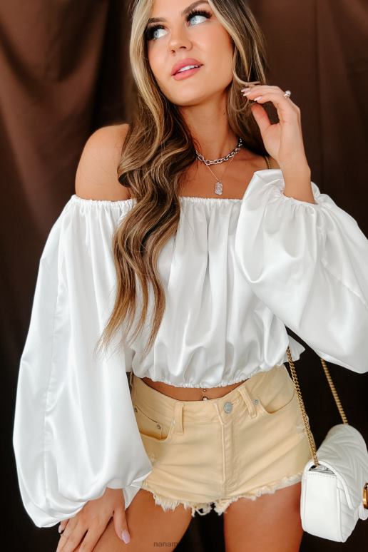 gebroken wit off my mind crop top met ballonmouwen NanaMacs HPTT1441