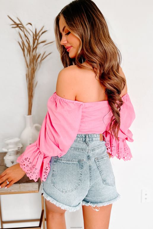 roze afgeleide gedachten kanten crop top met knopen aan de voorkant NanaMacs HPTT1403