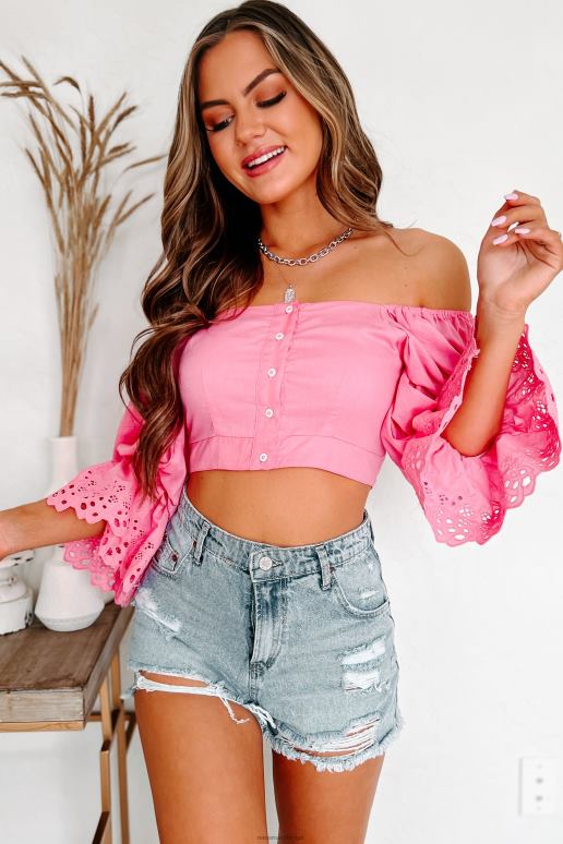roze afgeleide gedachten kanten crop top met knopen aan de voorkant NanaMacs HPTT1403