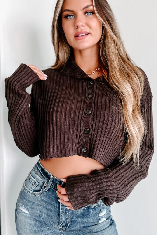 donkere chocolade ester cropped sweater met knopen NanaMacs HPTT1296