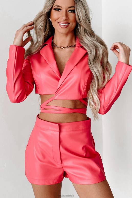 stoot eindelijk over cropped blazertop van imitatieleer NanaMacs HPTT183